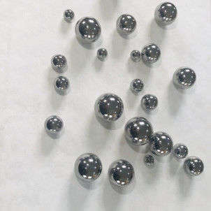 GCr15 HRc61 - HRc67 31.63mm金属の鋼鉄ベアリング用ボール1.245275&quot;